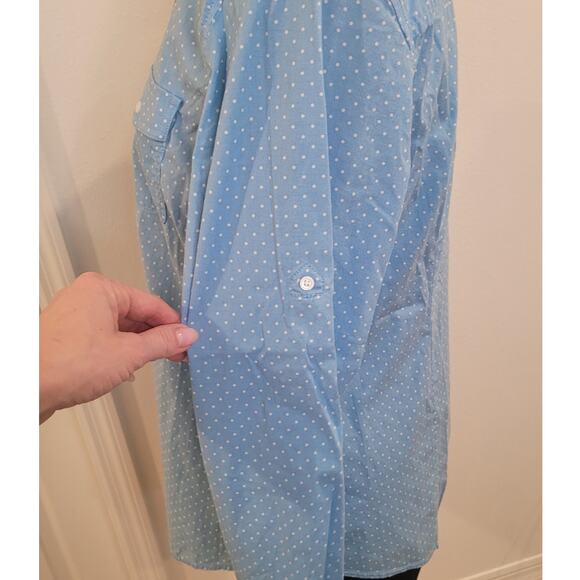 LL Bean Style Women’s Blue Polka Dot Shirt L Roll Tab Sleeves GUC - Picture 4 of 9